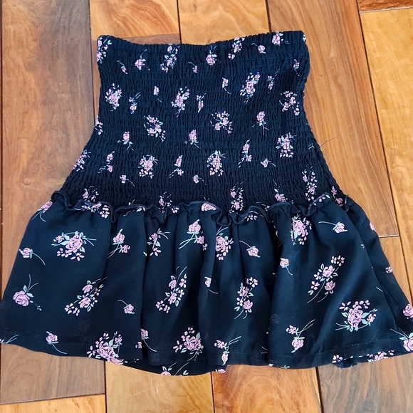 New skirt or shirt size small from streetwear society - Picture 1 of 2